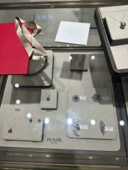 -RUANS阮仕珍珠(北京蓝色港湾店)