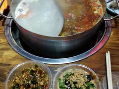 -乐山串串香老火锅(鼓楼店)