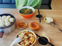 -小鱼小面(小汤山店)