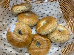 -沁屋面包店(人民东路店)