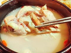 -长寿参鸡汤(朝韩风情街店)