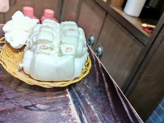 -蓝田九大碗民俗食府(蓝田店)