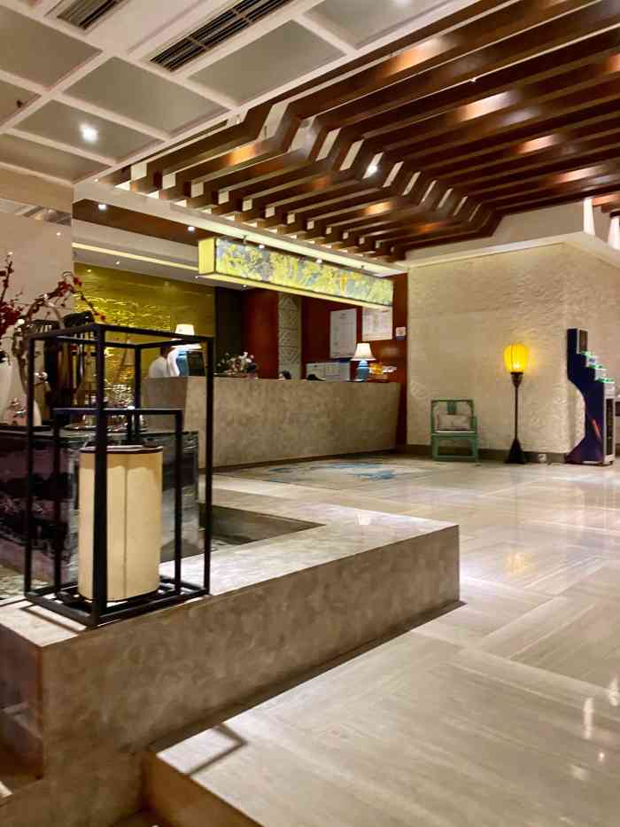 云中漫步·足疗养生会所(南坪店)