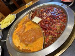 -沸炉重庆老火锅(军事博物馆店)