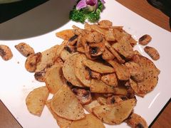 土豆口蘑-梧桐树下(云锦世家店)