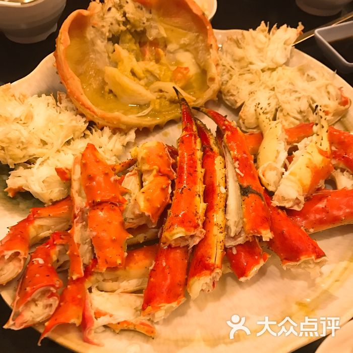 满满帝王蟹