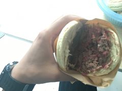 普通牛肉夹馍-邢老三肉丸胡辣汤腊牛肉夹馍(华阴分店)