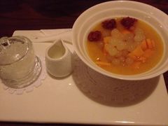 -燕庭·纯燕窝·甜品下午茶(南京西路店)