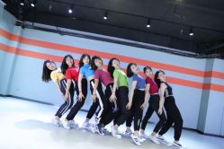 点击看大图 -舞樾舞蹈工作室