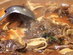 -霄汉牛三鲜湖北砂锅菜(万松园2店)