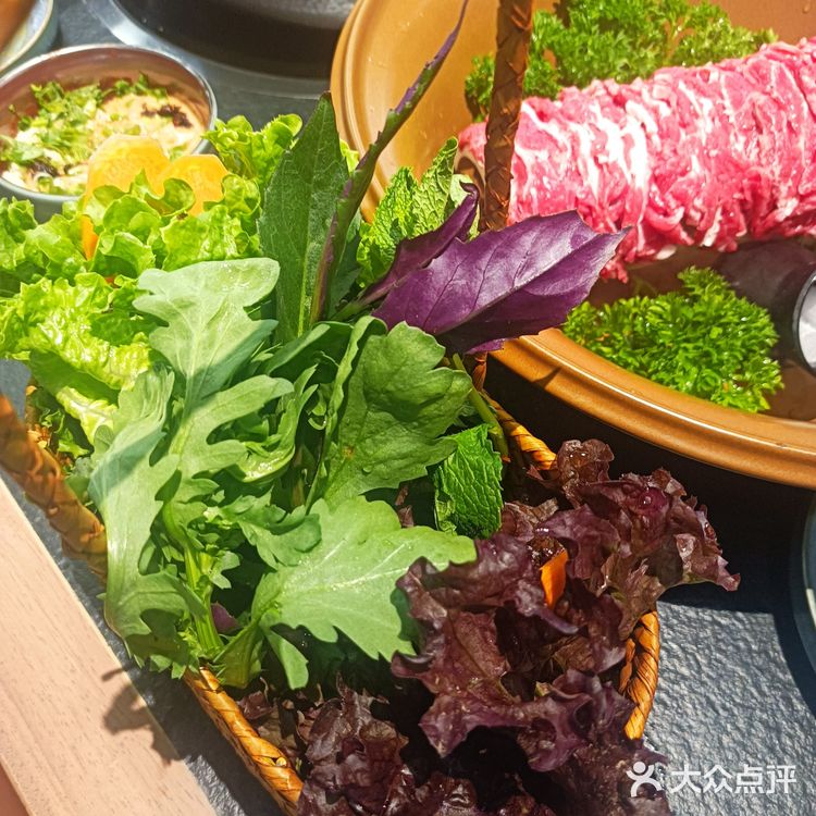 华堂新辰汇非遗酸汤+糟辣锅，一口到黔南