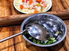 泡菜-大锅大灶柴火鸡鱼