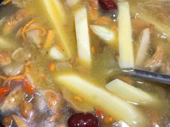 -阿鹏故事云南野生菌火锅(人民路店)