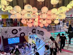 -m豆巧克力世界(上海世茂广场店)