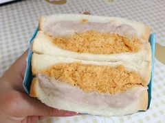-沁屋面包店(人民东路店)