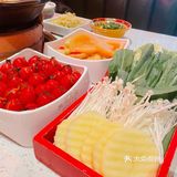 正宗炭炉牛杂煲🍲，鸭屎茶你喝过了吗