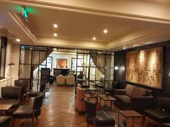 大堂-星巴克臻选(广州沙面店)