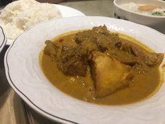 咖喱牛腩饭-翠华餐厅