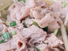 -大众跷脚牛肉馆·非遗传承单位(峨眉山店)