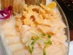 -鲜入围煮花胶鸡海鲜火锅