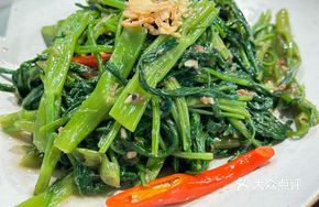 Stir-Fried Water Spinach