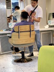 -PE SALON 