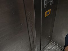 -中山利和希尔顿酒店