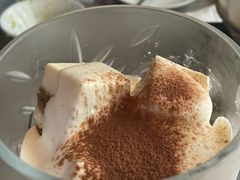 提拉米苏-穹六人间 people 6(岳阳路店)