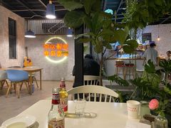 大堂-大富贵烧烤公司(双廊店)