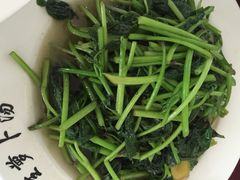 炒番薯苗-荣生萝卜汤饭店
