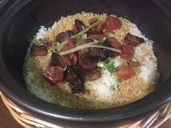 广式腊味煲仔饭-狐狸爱上椰子鸡(金地广场店)
