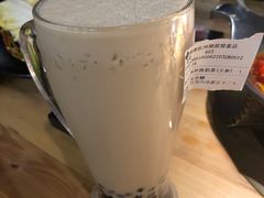 大红袍珍珠奶茶-湊湊火锅·茶憩(杭州湖滨银泰in77店)