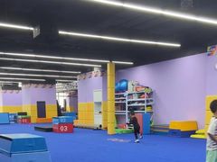 -小小元气运动馆(无锡茂业中心店)