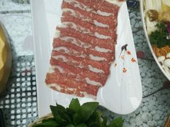 L相间肥牛-慢丽江·云南野生菌土鸡锅(付家庄店)