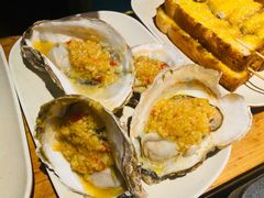 烤一口蚝-路边摊小炉子烧烤