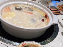 -三人行骨头王火锅(长寿店)