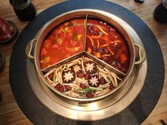 -湊湊火锅·茶憩(新中关购物中心店)