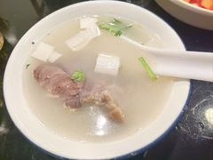 -英子补身汤(海兰路店)