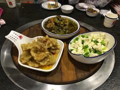 -关东情主题文化演艺餐厅