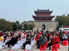 -巴陵广场