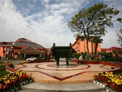 -金孔雀温泉旅游度假村