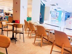 -星巴克臻选(上海淮海百盛购物中心店)