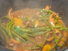 -山河屯铁锅炖·非遗东北菜(南山店)
