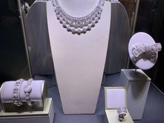 -梵克雅宝(国贸商城店)