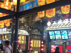 -八一好吃街·高品美食广场