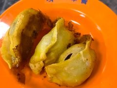 鲜肉锅贴/只-味一早餐(新芝路店)