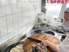 -黄阿姨锅贴大王(万航渡路店)