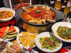 -辣尚瘾·烤鱼·新川菜(牡丹园直营店)