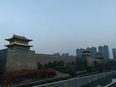 -城墙带状公园-大同古城墙广场停车场