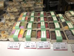 零售区-第一食品(中环百联店)